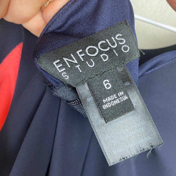 Coral and Navy Color Block Dress Size 6 - Picture 5 of 7